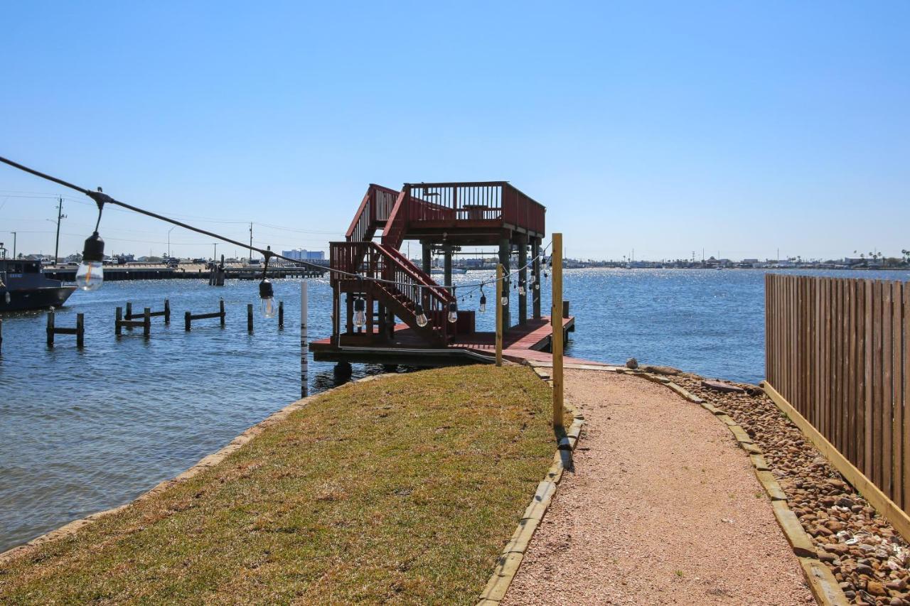 Pool Days And Dock Nights Villa Galveston Buitenkant foto