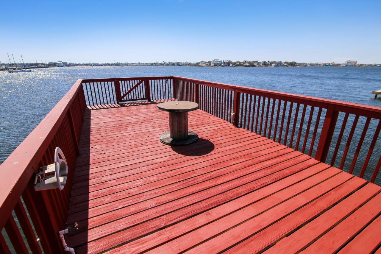 Pool Days And Dock Nights Villa Galveston Buitenkant foto