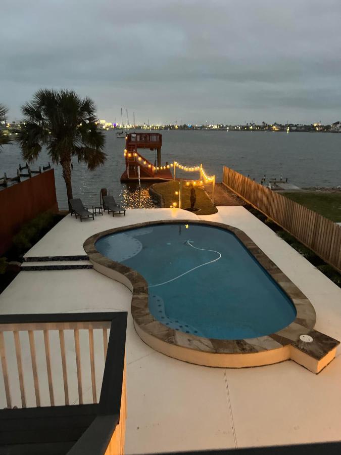 Pool Days And Dock Nights Villa Galveston Buitenkant foto